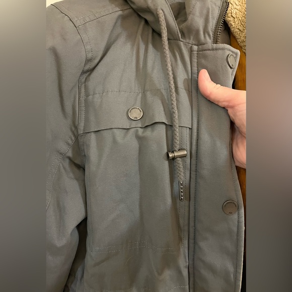 The Normal Brand Fur Hooded Parka Women’s Size Small - Picture 6 of 10